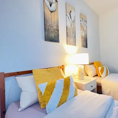 Elegant 3-bedroom Apartment Antwerp