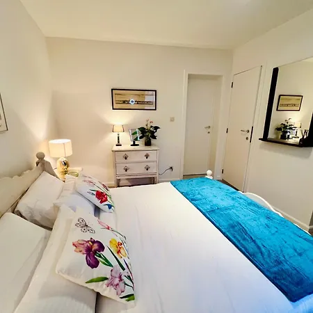 Elegant 3-bedroom Apartment Antwerp